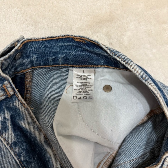 Aeropostale Blue Jean Shorts with Cherry and Daisy Embroidery Size 6 - Picture 4 of 4